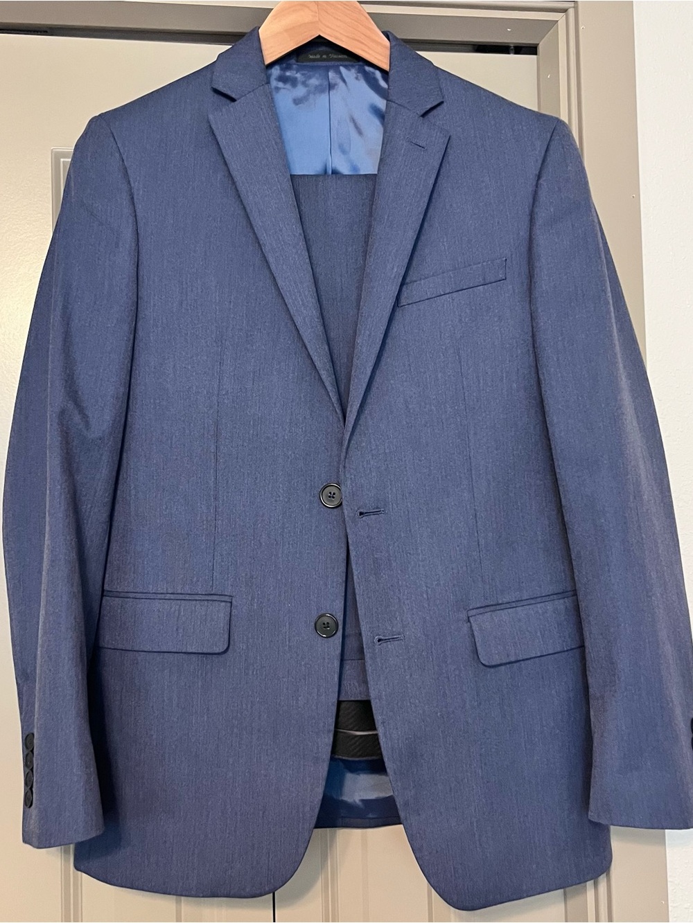 Van Heusen Men's Blue Two-Piece Suit